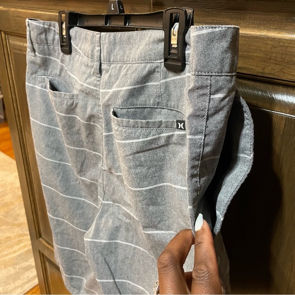‼️SOLD‼️ Men’s Hurley Shorts - Size L - Picture 5 of 6